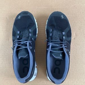 On Ladies Cloud shoes